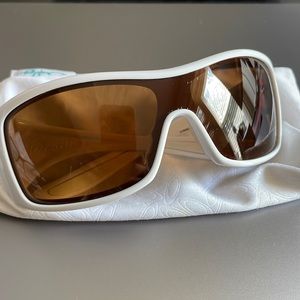 Oakley forsake sunglass. White frame. Scratch on right lense